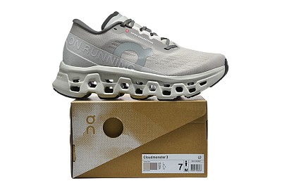 On Cloud Shoes-403